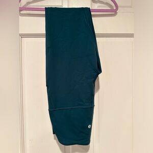 NWOT Lululemon Align High rise pants 25” with pockets, Storm Teal